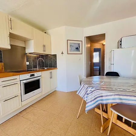 T2 A - 40m² Avec Piscine, Tennis Et Parking Prive, Proche Et Commerces - Fr-1-478-281 아파트 *