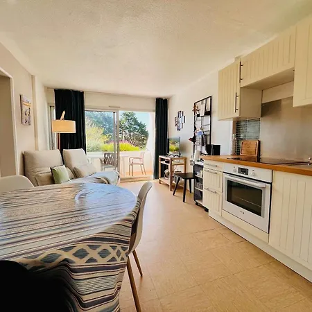 T2 A - 40m² Avec Piscine, Tennis Et Parking Prive, Proche Et Commerces - Fr-1-478-281 아파트